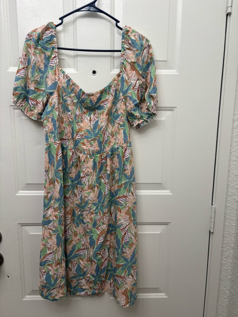Roxy 100% Viscose Tropical Midi Dress in Teal & Peach